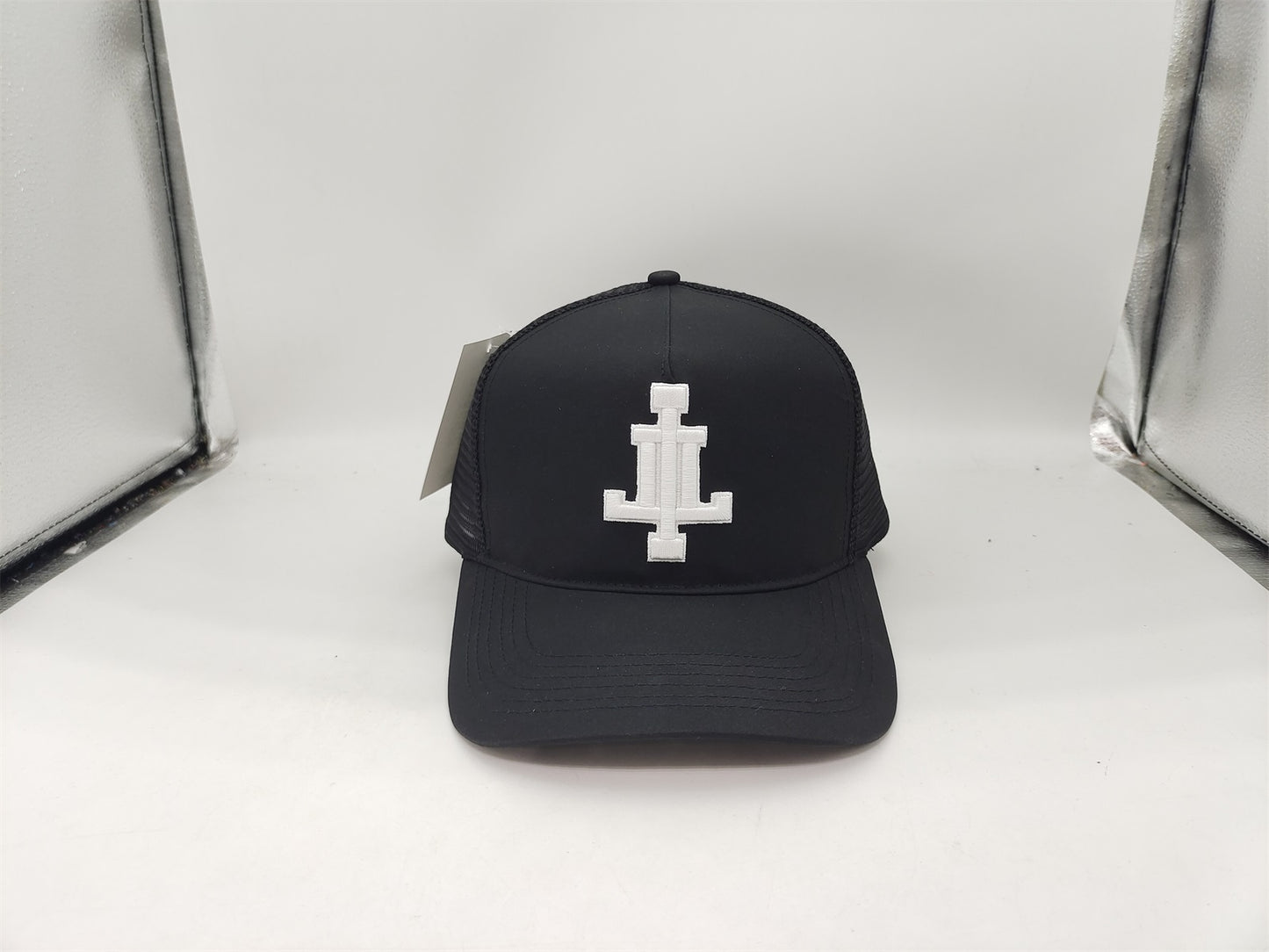 BLACK LOGO HAT